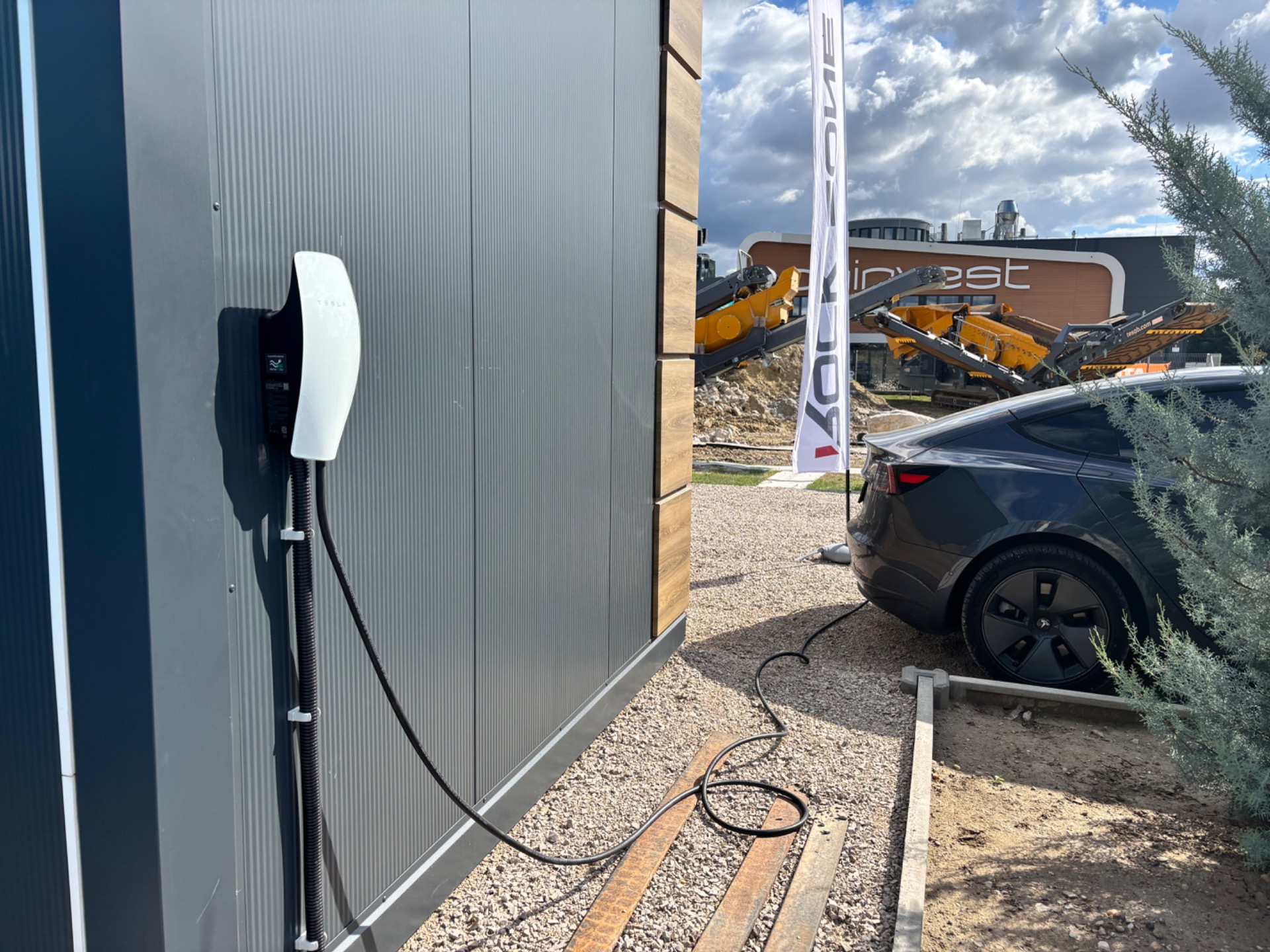 Tesla Wallconnector- Telephely Törökbálint